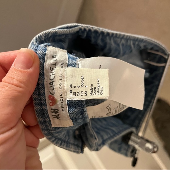 Embroidered denim mini skirt - Picture 5 of 5